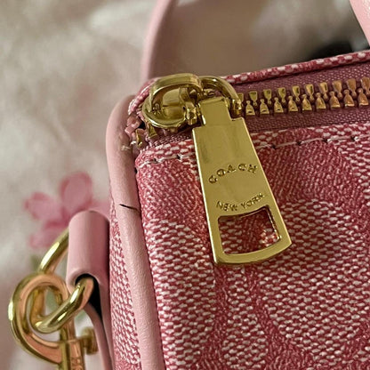💗Pink purse💗